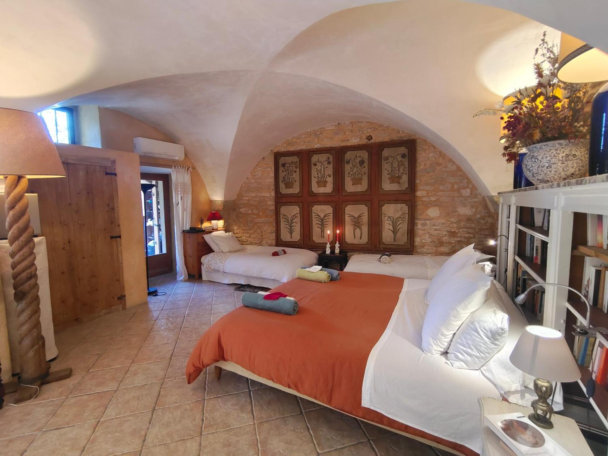 Rue Du Chateau A Cabrieres D'Avignon Bed & Breakfast Luaran gambar